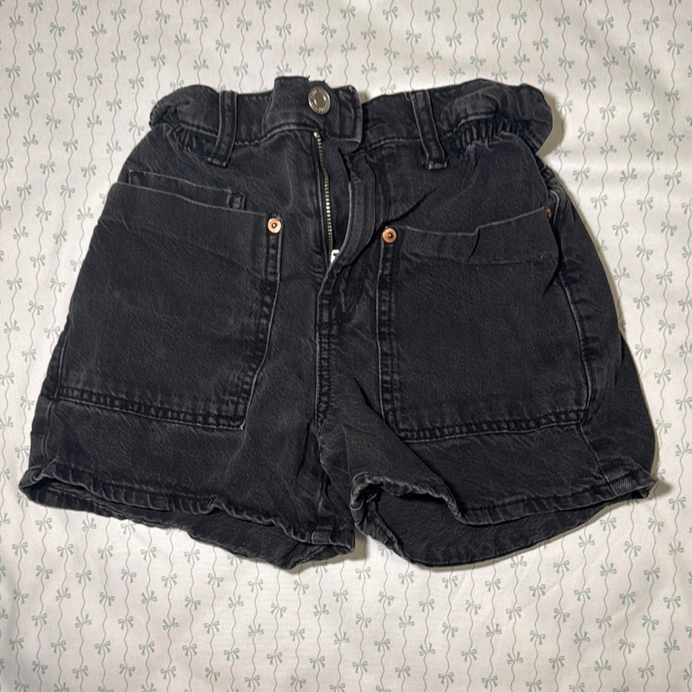 Zara Black High-Waisted Shorts